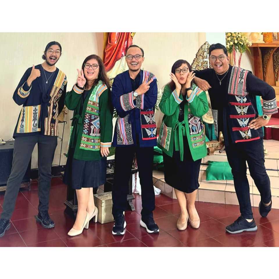 RTW 2737 dst. Outer tenun buna Ayotupas, Timor, NTT