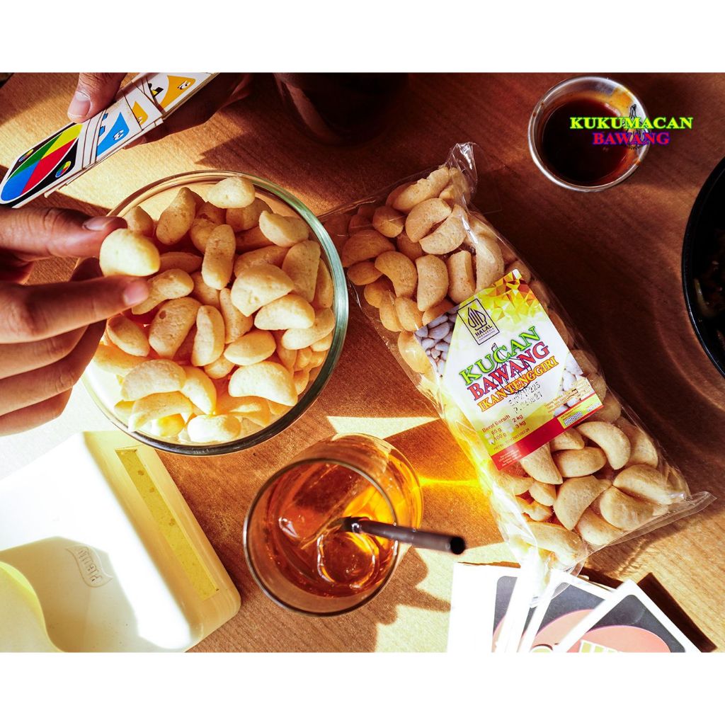 

Kerupuk Amplang IkanTenggiri Cap Kucan Bawang@100gr