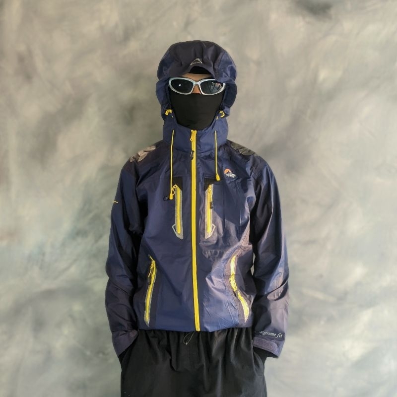 jaket outdoor Lowe Alphine