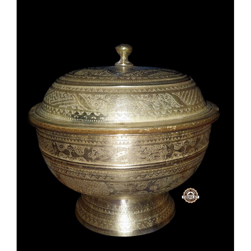 Bokor tutup / abun kuningan ukir kuno PALEMBANG / BANJAR ( Bt - 19 )