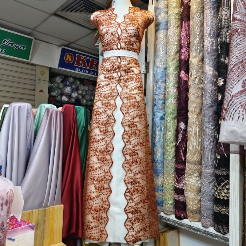 Kain Bahan Brokat Tile Salur Spanggel/ Brokat Salur Bordir/ Tile Sekuinn/ Bakal Gamis Panjang