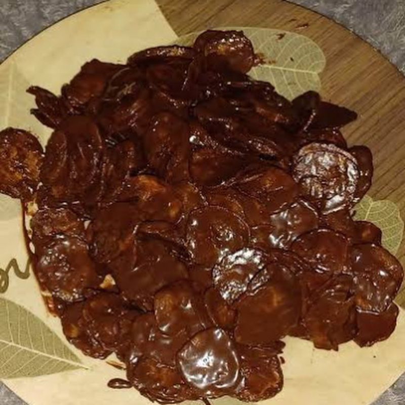 

keripik pisang coklat, pisang gurih, coklat lumer, cemilan kekinian