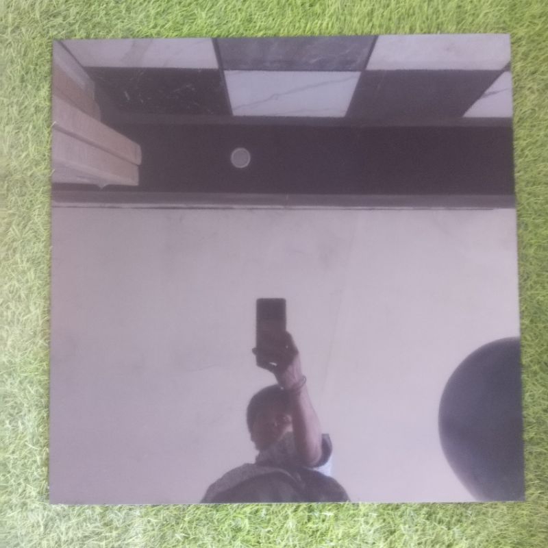 granit hitam polos glossy ukuran 60x60