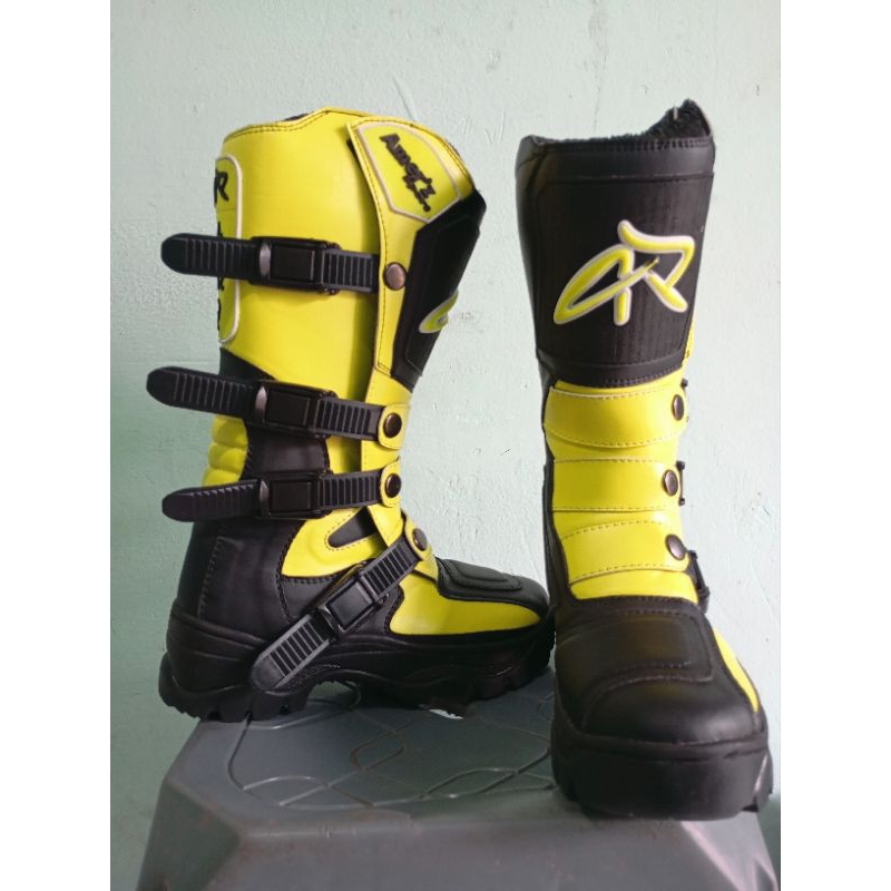 Sepatu cross Anak Sepatu trail mini cross