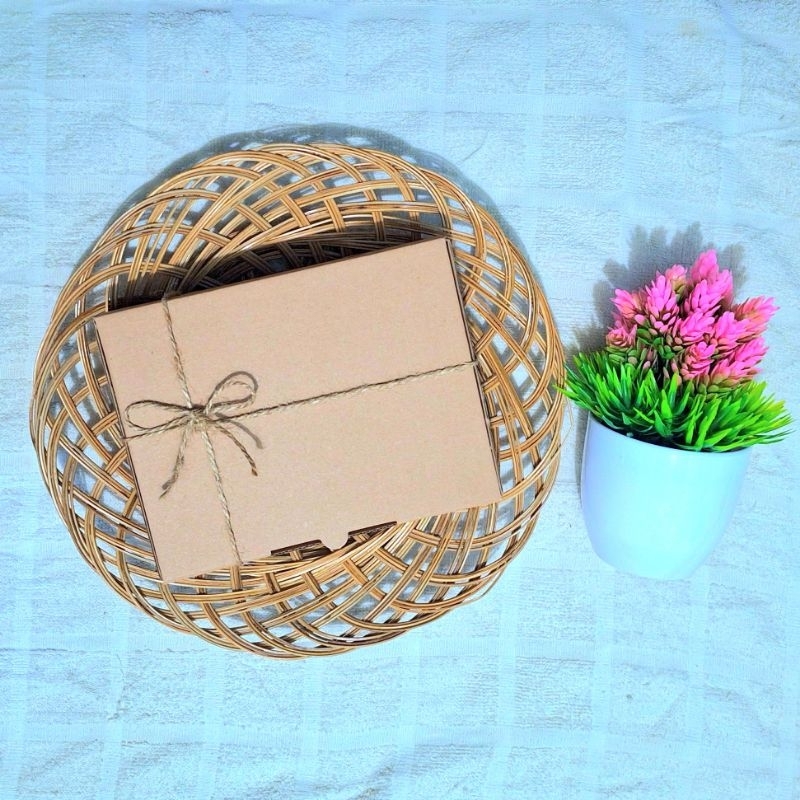

BOX KADO