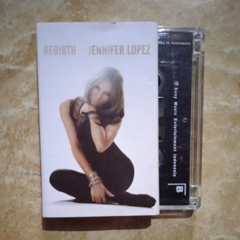 kaset pita jennifer lopez rebirth