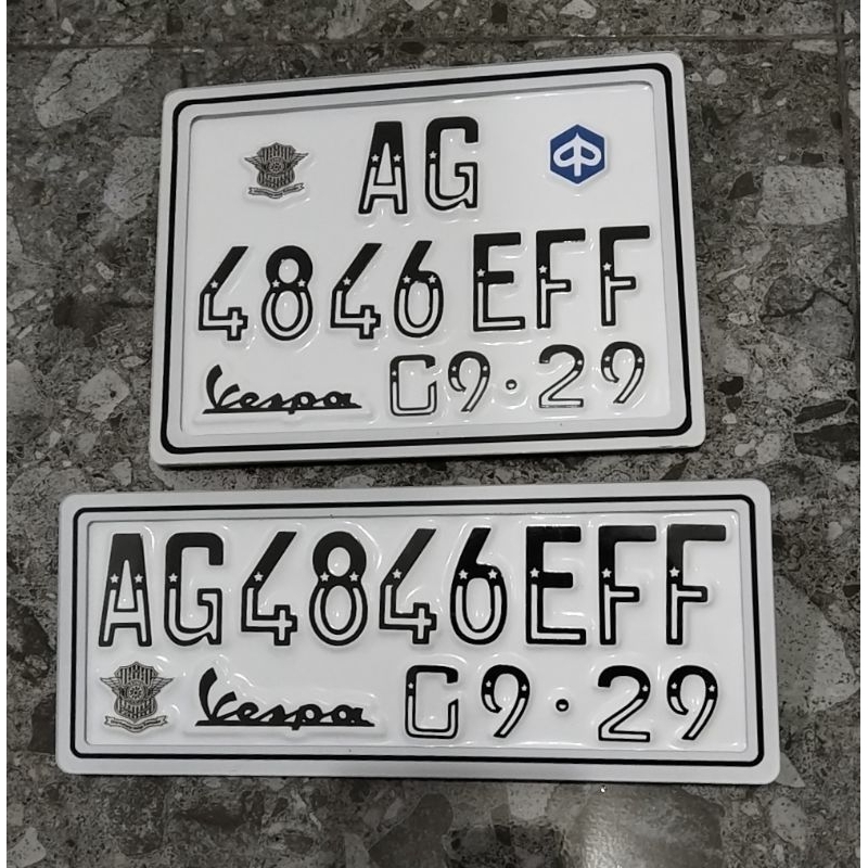 Plat nomer motor vespa baru akrilik baut tanam 2pcs