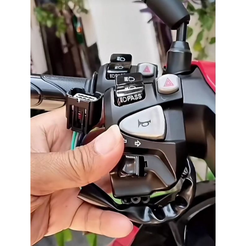 saklar holder kiri Vario 125 Vario 150 + Hazard tombol flash
