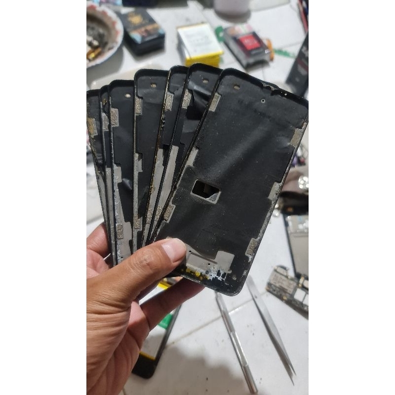 FRAME DUDUKAN LCD TATAKAN LCD OPPO A5S ORI COPOTAN