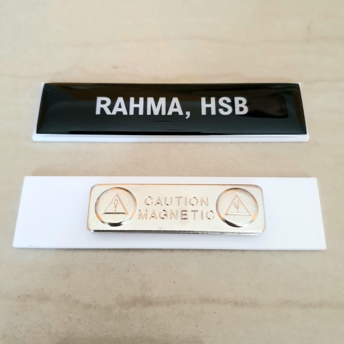 

Papan Nama Akrilik Nametag Nama Dada Pegawai