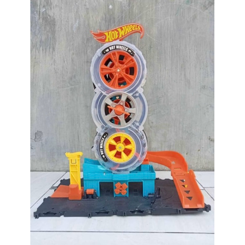 track hot wheels bekas super triple tire shop
