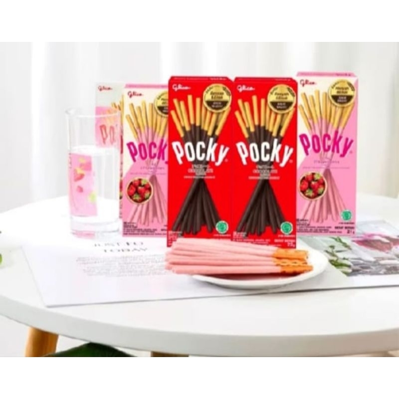 

Pocky Mini Box rasa cokelat dan strawbery isi 10 pack