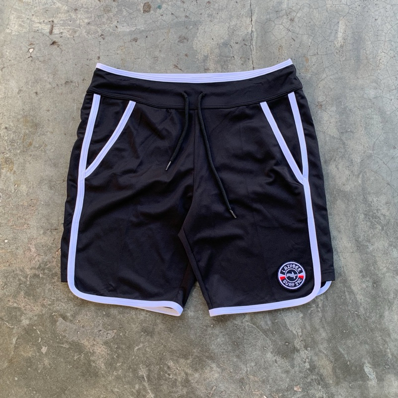 Celana Pendek Lazybee