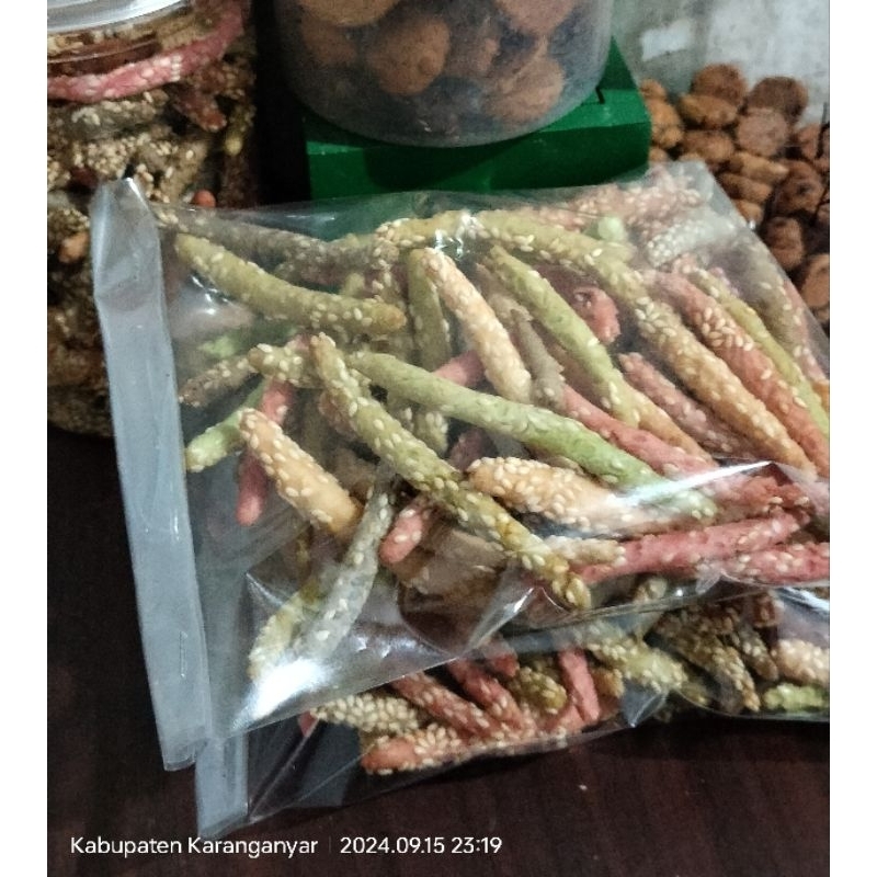 

kue kecupit warna warni