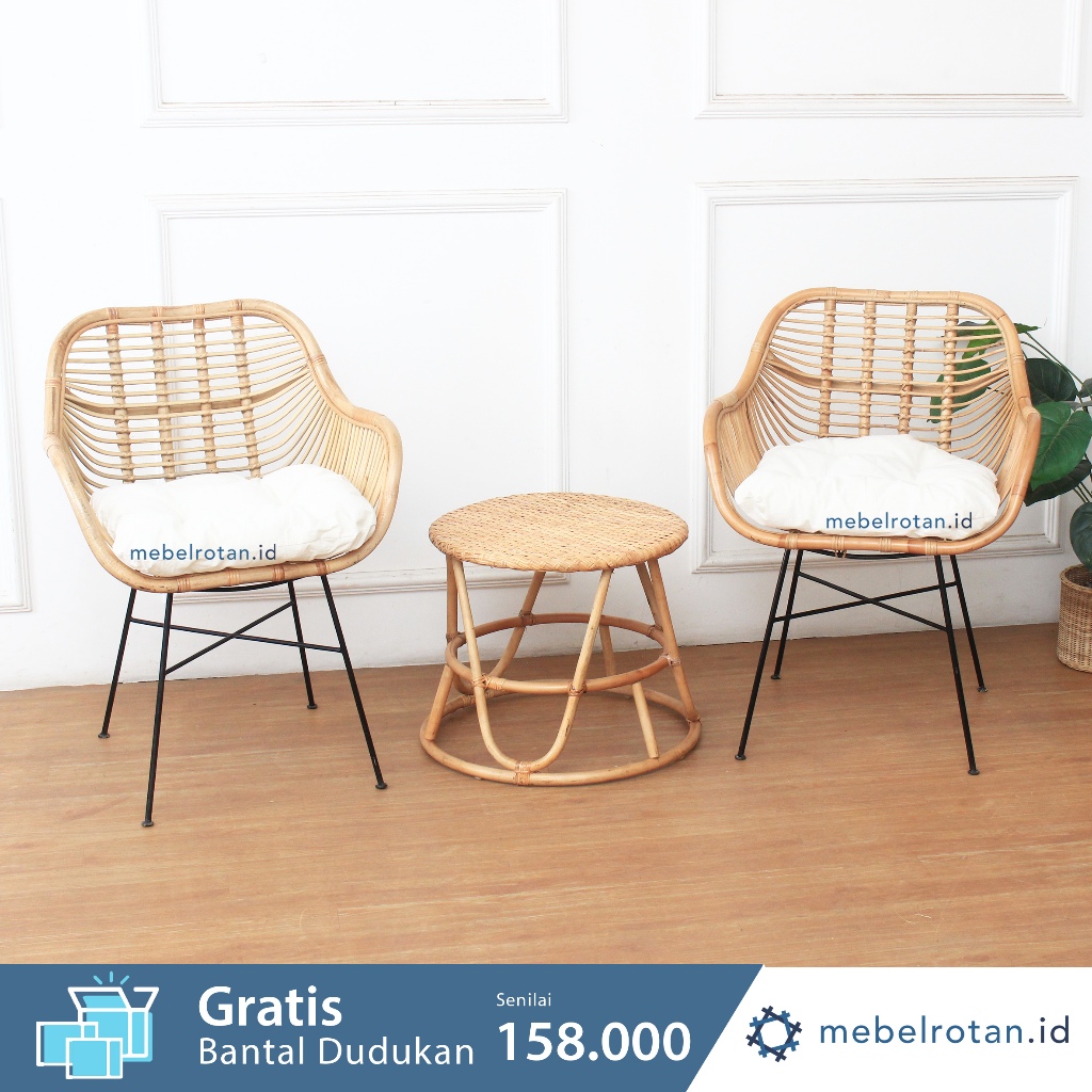 Kursi Teras Rotan Alami Arika II l Satu Set Kursi Tamu Santai Minimalis