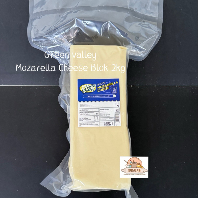 

Green Valley Mozarella Cheese 2kg Blok Keju Pizza moza lentur leleh pastry cheese