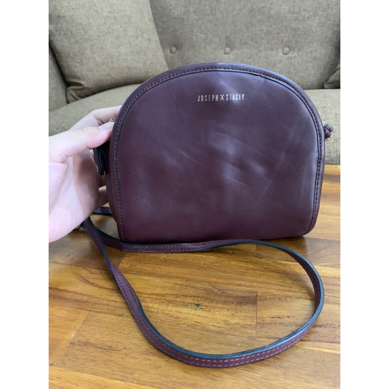 Preloved tas sling Joseph & Stacey