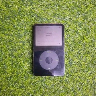 Apple iPod Classic 5 th Gen