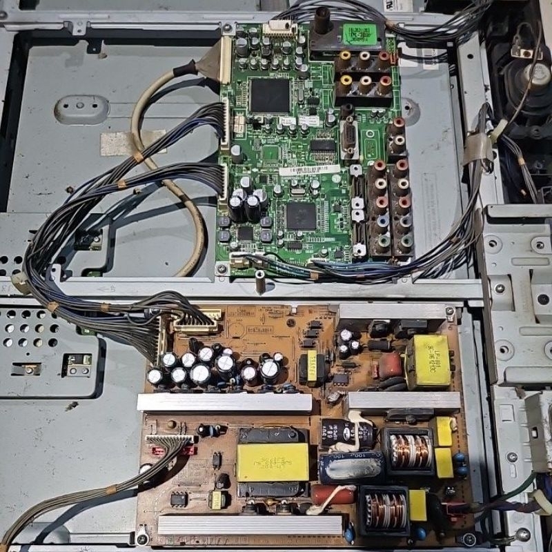 MAINBOARD +PSU (1SET) LG MODEL : 26LC4R