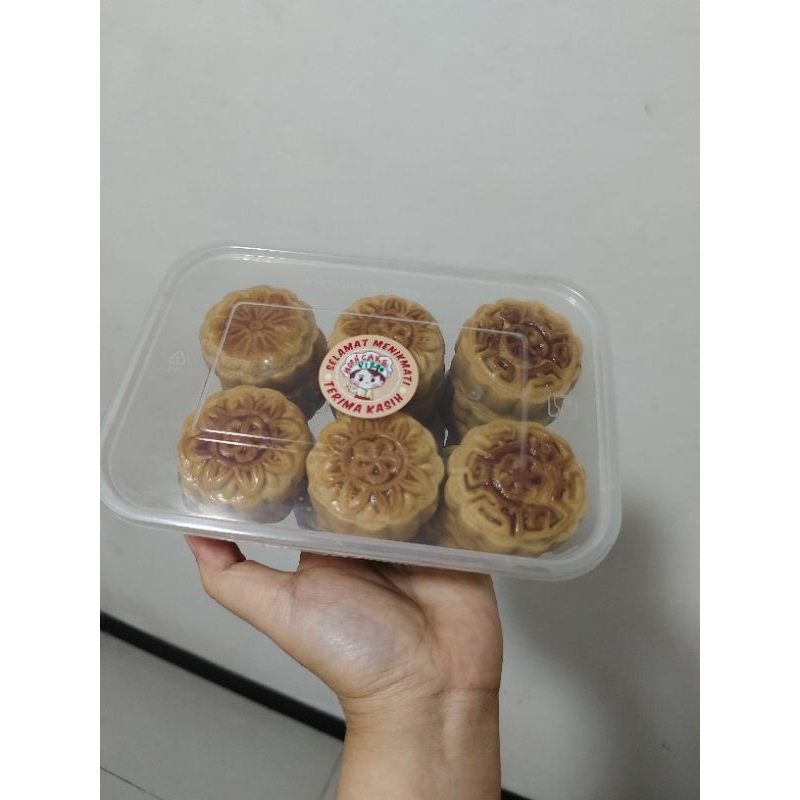 

Homemade MOONCAKE kue bulan KERING isi 18pcs