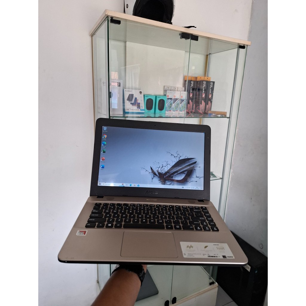LAPTOP SECOND ASUS X441B RAM 4GB MULUS HARA MURAH