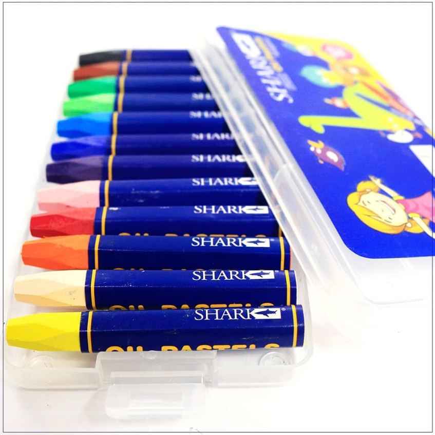 

SHARK Oil Pastel Hexagonal Set Aneka Warna 12 pcs Dengan Case SH014