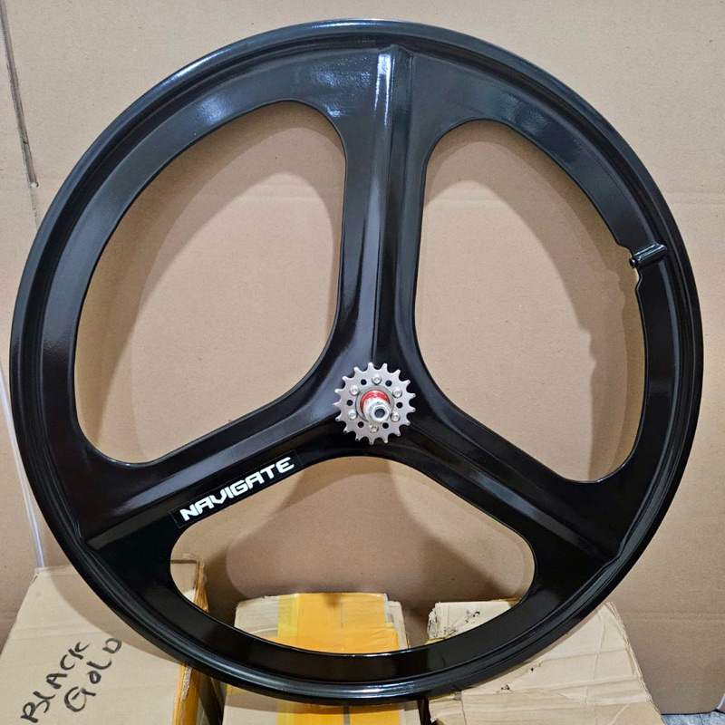 Wheelset Belakang Trispoke Navigate Warna Hitam Glossy Bahan Magnesium Alloy