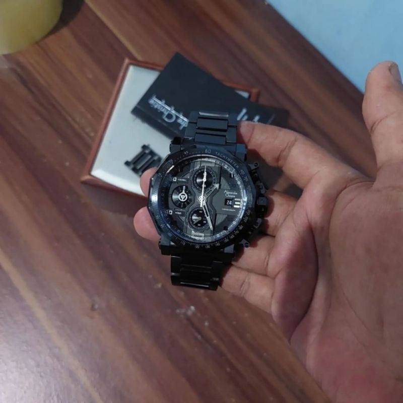 Alexandre Christie  6373 MC