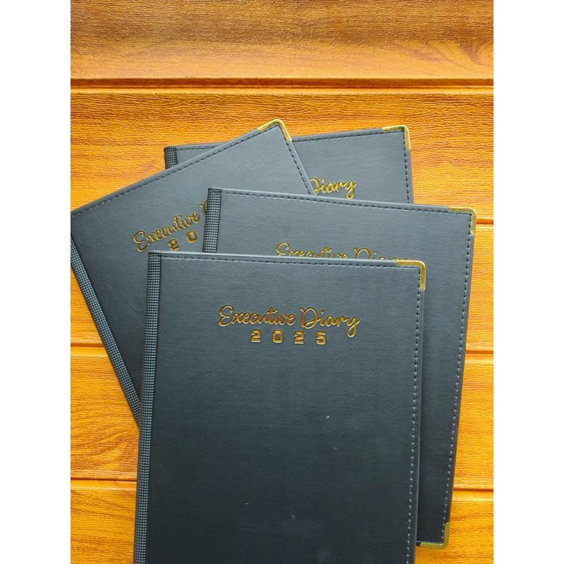 

AGENDA EXECUTIVE PORTFOLIO DIARY B5 2025