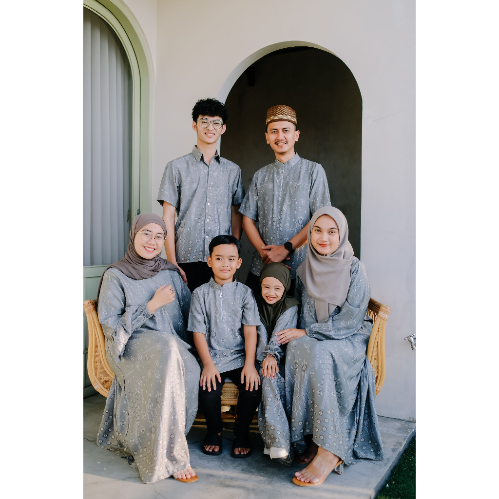 Bersamatemanhidup -  Baju Muslim Sarimbit // Greis Green // Raya Series Couple Family // Baju Couple