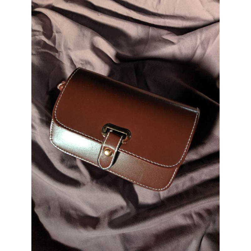 tas selempang coklat tua (baru)