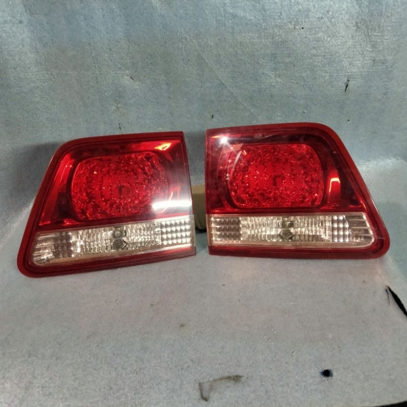 lampu bagasi Toyota Fortuner 2006-2008