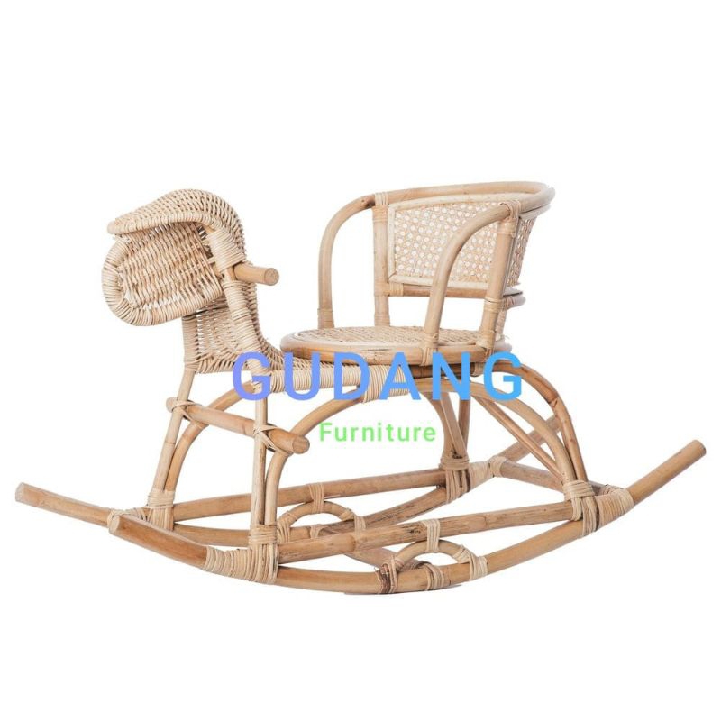 Kuda kudaan rotan mainan tempat duduk anak rotan alami