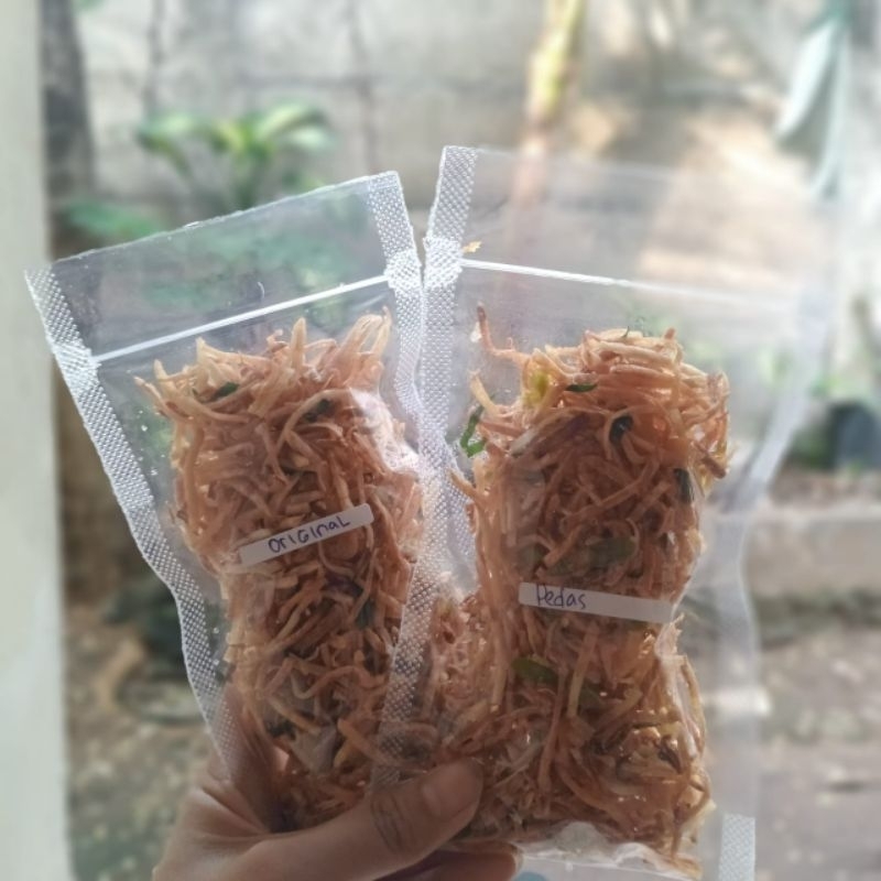 

Serundeng talas/Cemilan anak kost/kue lebaran/Keripik talas/hampers lebaran