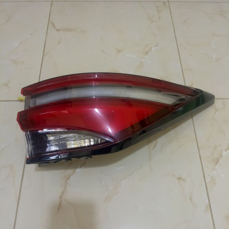 stoplamp / lampu belakang fortuner vrz 2019,2020,2021