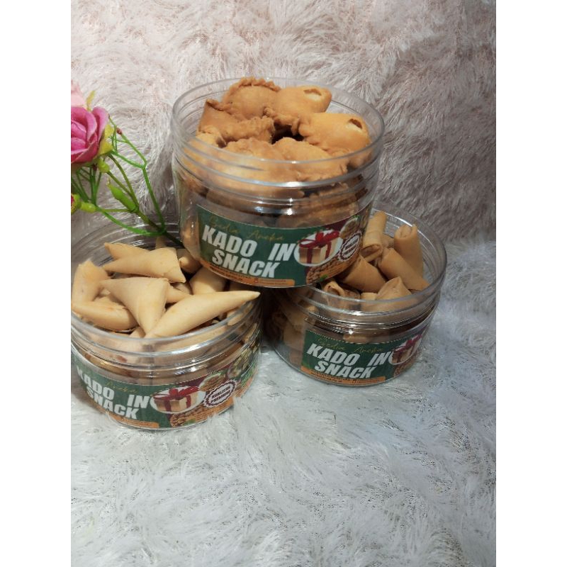 

mix 3 sumpia kemasan toples 300gr manis gurih