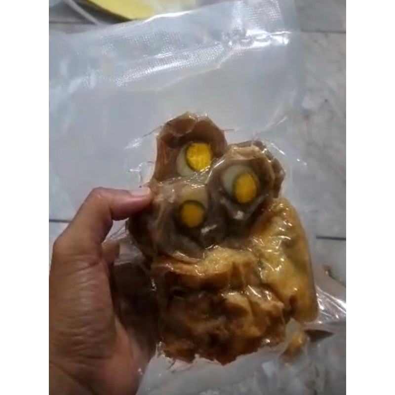 

pek empek telur puyuh tahu