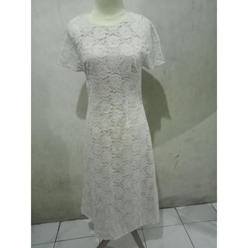Preloved-White Dress