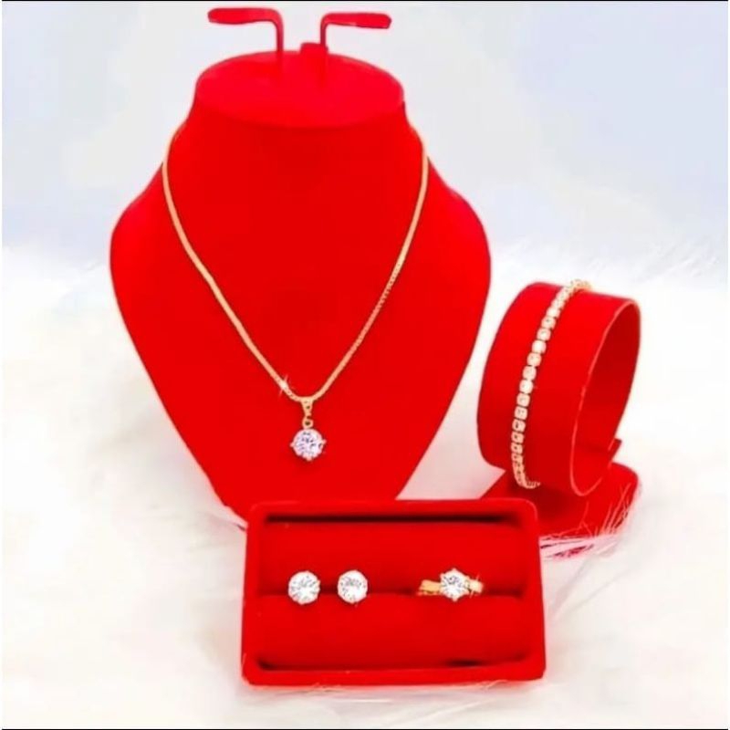 satu set perhiasan wanita permata satu gold titanium