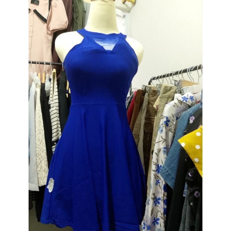 PAKAIAN GAUN WANITA WARNA BIRU ELEGAN COCOK UNTUK KE PESTA.