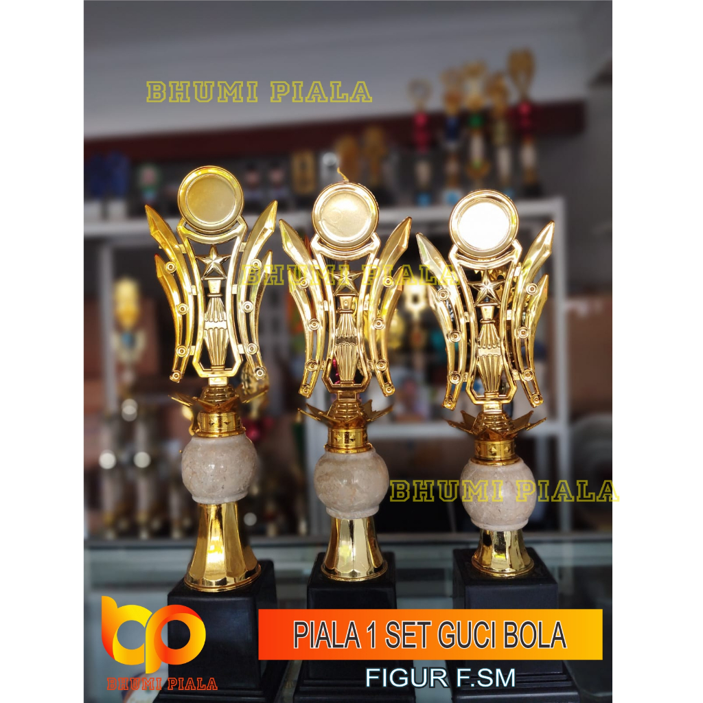 piala 1 set marmer bola dengan figur F.SM