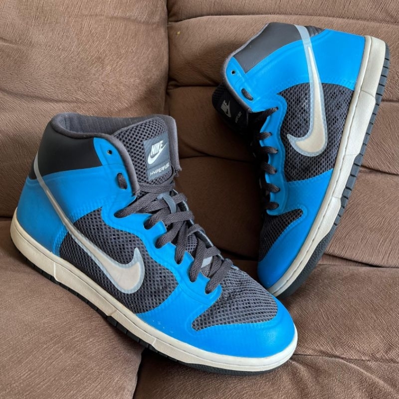 Nike Dunk High Hyperfuse 2011 vintage.