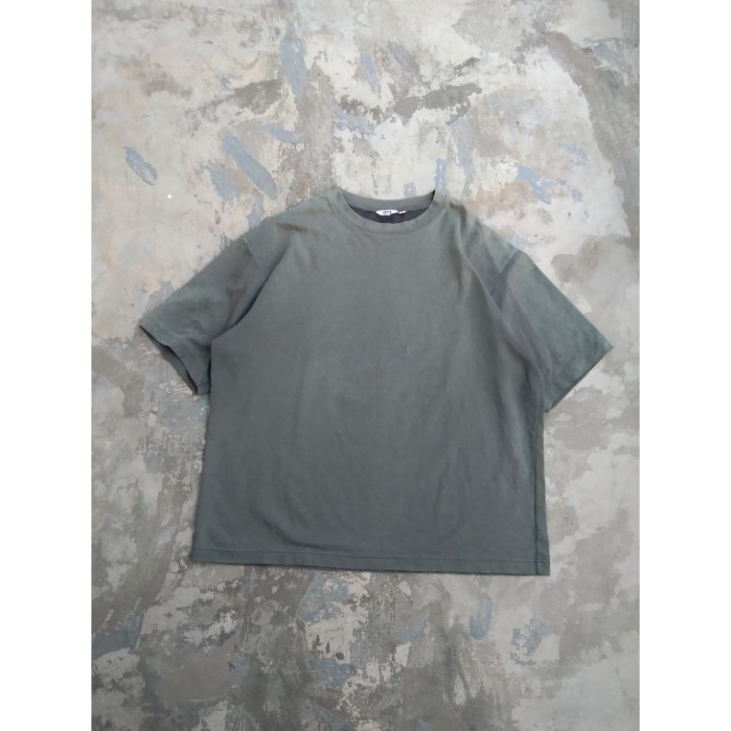 t-shirt uniqlo airsm oversize