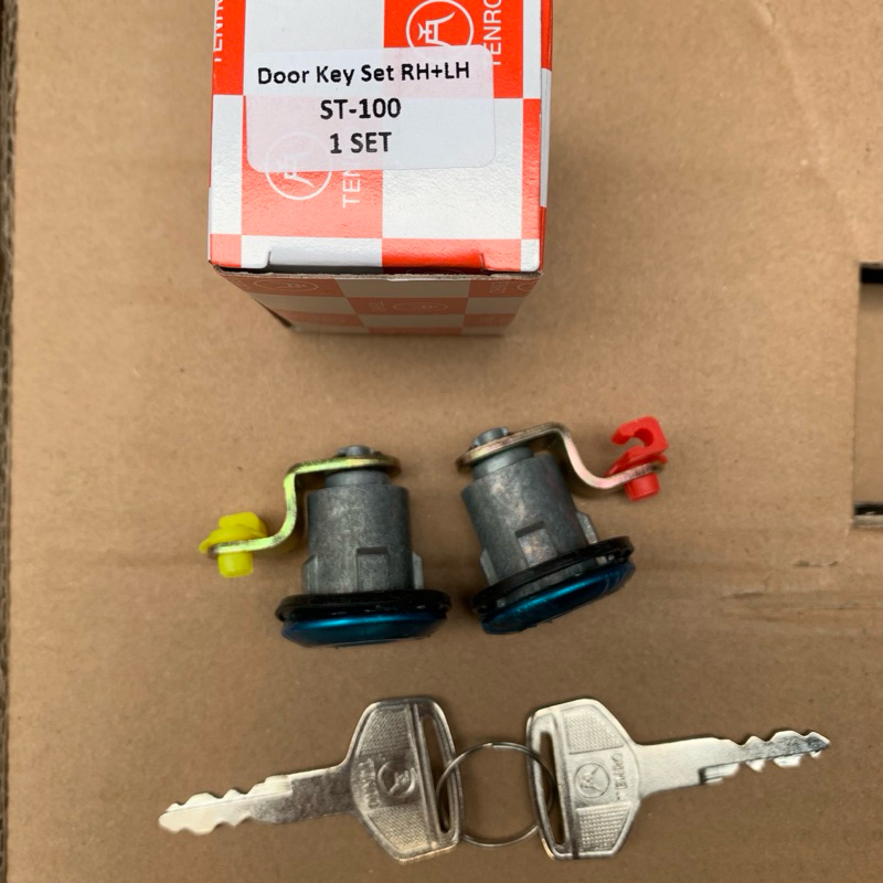 DOOR KEY SET/KUNCI PINTU MOBIL SUZUKI CARRY 1.0/SUZUKI CARRY 1.5(FUTURA)/MITSUBISHI COLTT120SS