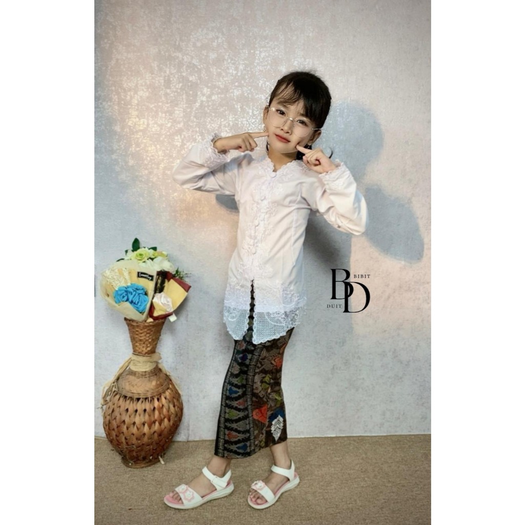 Kebaya Anak Bordir Kebaya Encim Sekolah Anak TK dan SD / Kebaya Encim Bordir Usia 3-10 tahun
