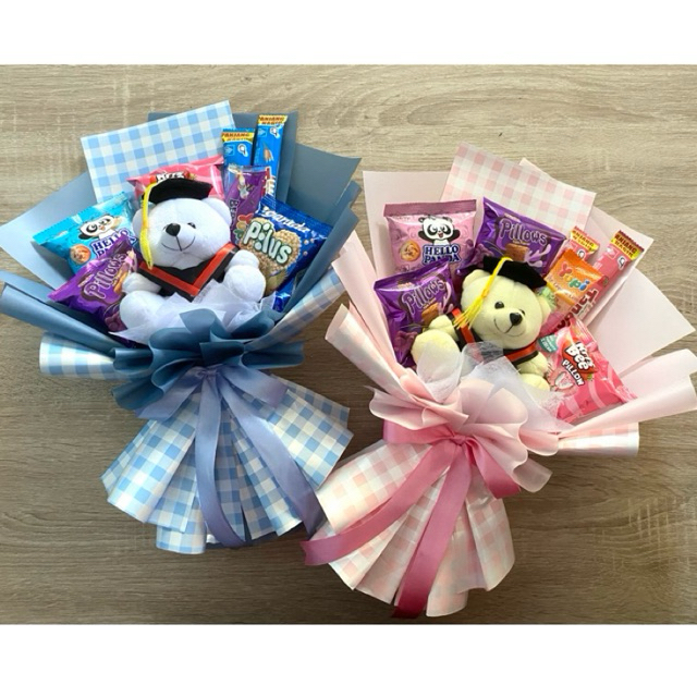 

Buket boneka wisuda + snack murah ( free packing )