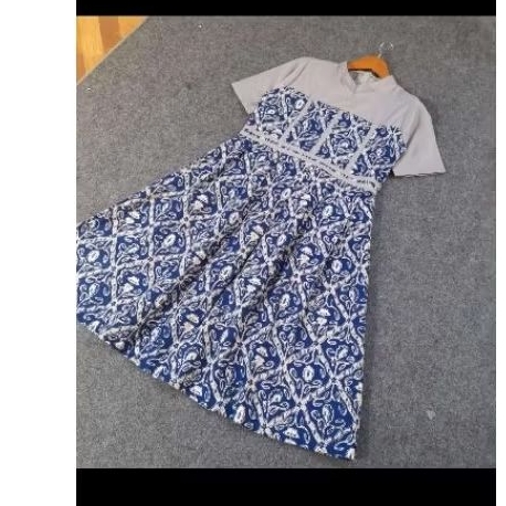 Dres batik biru solo wanita modern