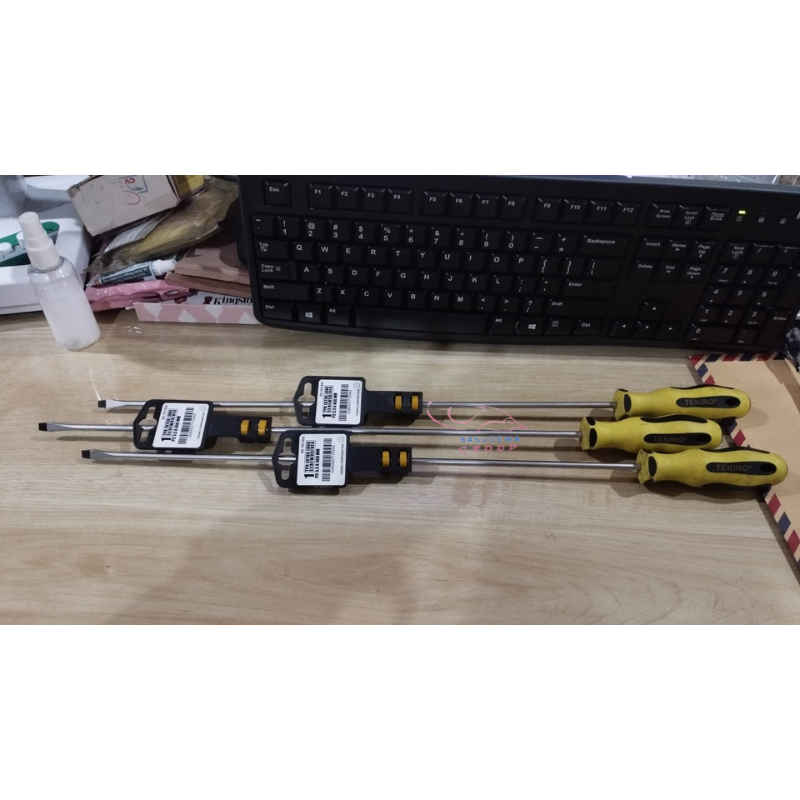 TEKIRO EXTRA LONG SCREWDRIVER 5.5 X 400 MM MEN / OBENG GAGANG PANJANG ( - ) MEN 5.5 X 400 MM TEKIRO