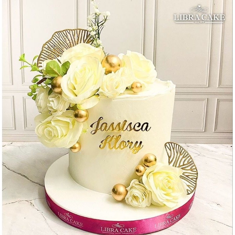 

kue ulang tahun/birthday cake/ costume cake/cakeanniversary/kue ultah tema bunga