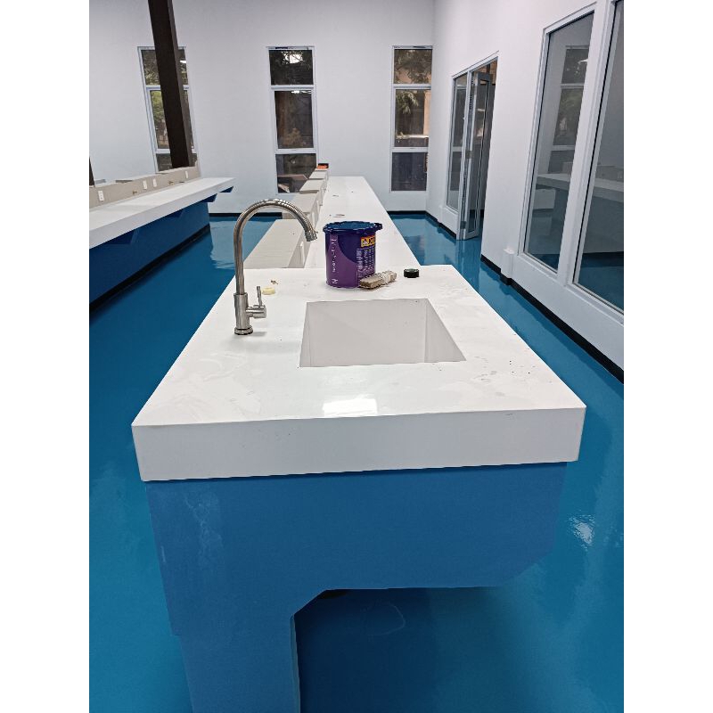 TOP TABLE SOLID SURFACE MEJA LABOLATORIUM PUTIH GLOOSY CUSTOM